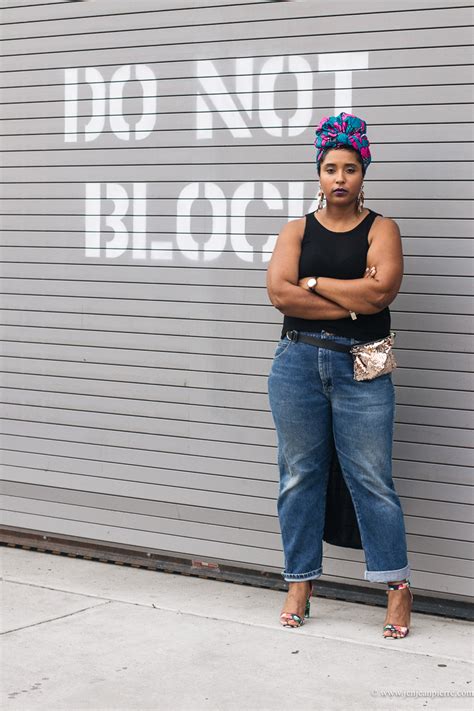 Top Washington Dc Blogger Wearing A Summer Outfit Of Jeans And Headwrap