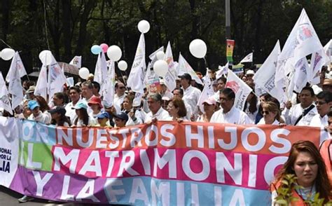 Thousands Rally Against Marriage Equality In Mexico Curve