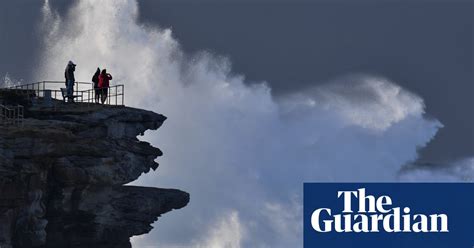 A Week Of High Swells In Pictures Australia News The Guardian