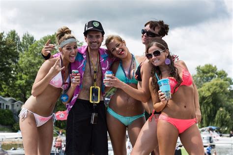exclusive interview bud bash phil talks about his 4 boat armada bud bash on houghton lake and