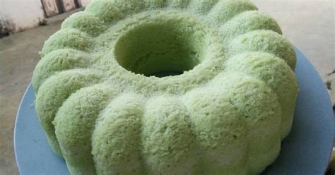 Kue bolu pandan merupakan pengembangan dari kue bolu biasa. Bolu Kukus Pandan Santan / Kumpulan 5 Resep Bolu Kukus ...