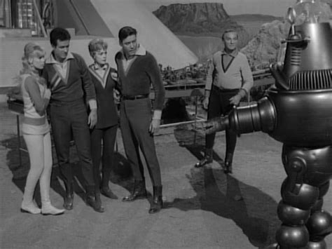 Lost In Space 1 X 21 War Of The Robots Space Tv Series Space Tv Shows