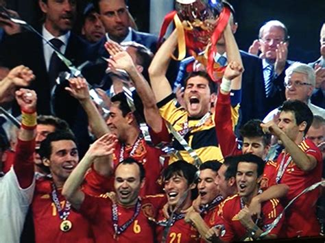 Son diez las selecciones de fútbol que tienen en su palmarés al menos un campeonato europeo de la uefa. Wejoyn - Visible & Invisible: España: ¡Campeones Eurocopa ...