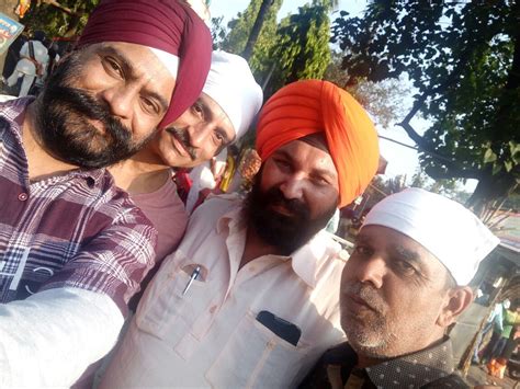 Sikhs Punjabi Sikhism Mumbai Political Minority Leader Gurudwara | Minority leader, Leader ...