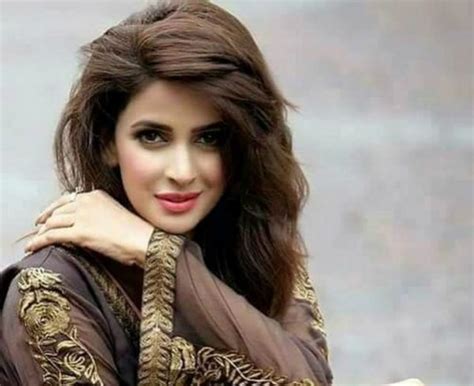 Pakistani Actress Saba Qamar Is Set To Make Her Bollywood Debut