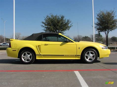 2001 Zinc Yellow Metallic Ford Mustang V6 Convertible 2813147 Photo 6