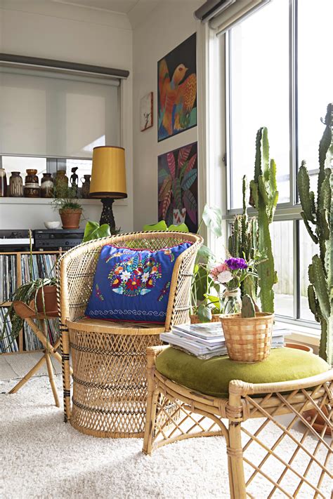 Extend your passion for plants to textiles, artwork and wall coverings. This Plant-Filled, Colorful Australian Home Is the Very ...