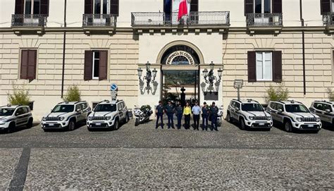 Cosenza Si Rinnova Il Parco Auto Della Polizia Provinciale