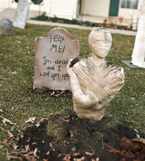 You can buy these in a variety of sizes and can even my first yard decorations were done with limited resources and still exist today. 50 Best DIY Halloween Outdoor Decorations for 2016