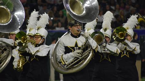 Photos Vanderbilts Cheerleaders Dance Team And Marching Band At 2018