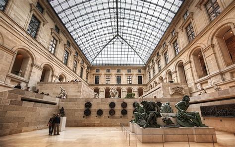 The Louvre Travel Guide Vacation Advice 101