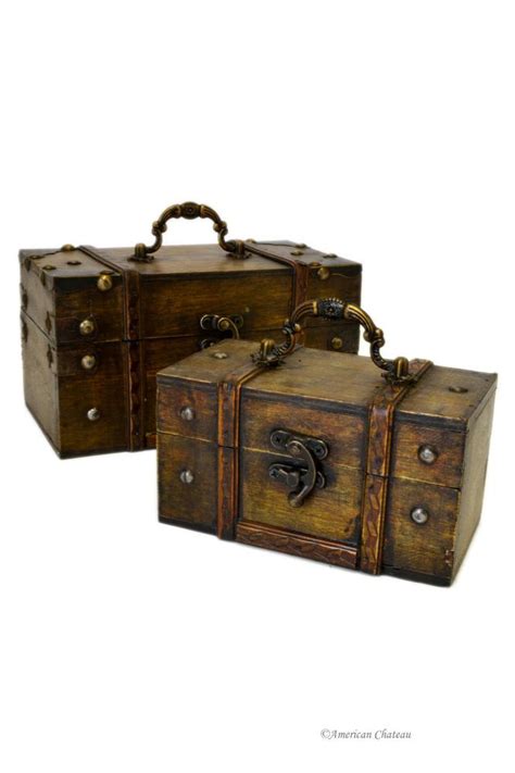 Set 2 Brown Wood Antique Style Nesting Trunks Suitcases Home Storage Boxes