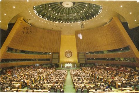Postcard A La Carte United Nations General Assembly Hall New York City