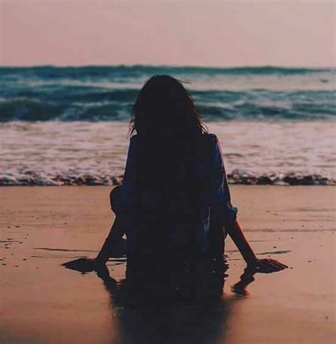 Pin By Eshal Rose On Loneliness Seaside Lonely Girl Photography
