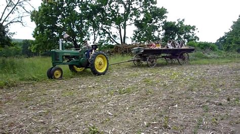Antique Hay Wagon Ride John Deere B Tractor Youtube