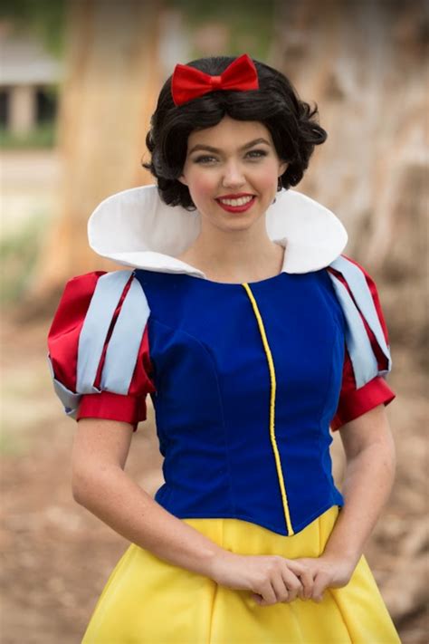 Snow White Characters For Parties