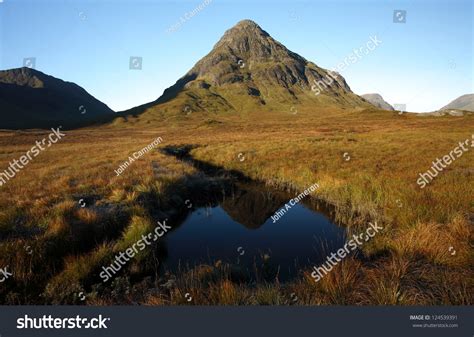 Buachaille Etive Beag Glencoe Scottish Highlands Stock Photo 124539391