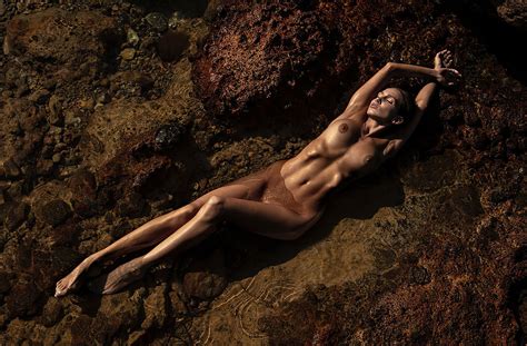 Amanda Salas Nude Photo