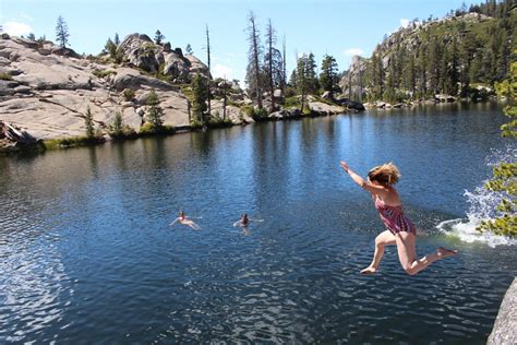 Hikes To Sierra Nevada Alpine Lakes You Cant Resist Swimming In
