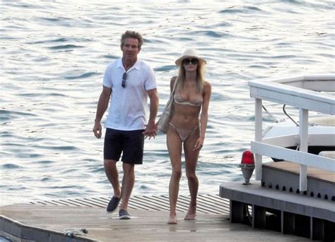 Laura Savoie And Dennis Quaid In Bikini On Holiday At Villa Deste In