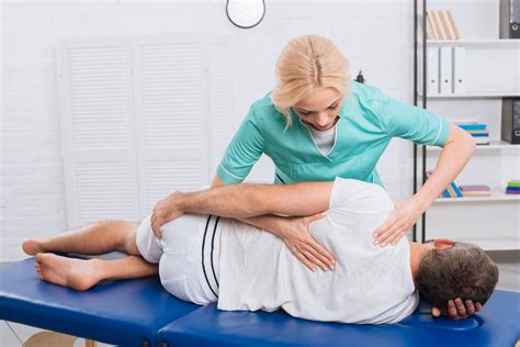 How Does A Chiropractor Determine Where To Adjust