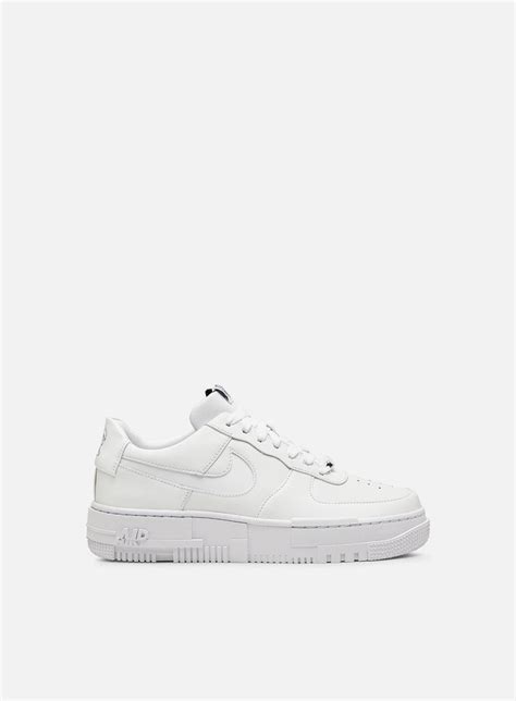 These come in a wide range of colors but are offered in a. Nike WMNS Air Force 1 Pixel Women, White White Black Sail ...