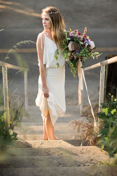 Are you having a large wedding or small, intimate ceremony? 1001 + Ideas for the Boho Beach Wedding of Your Dreams