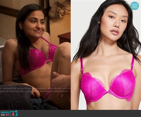 9 Latest Hot Amrit Kaur Bikini Pics