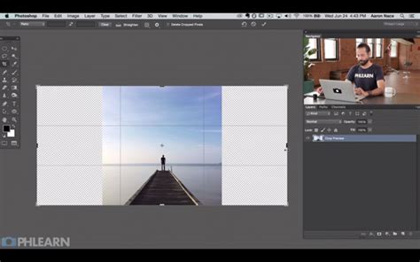 How To Extend Backgrounds In Photoshop With Content Aware