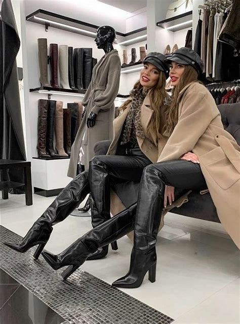 Pin Di Leonardo Su Knee High Boots Stivali