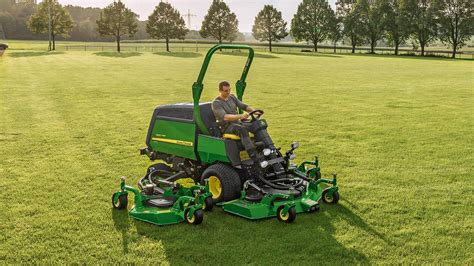 Wide Area Rotary Mowers Commercial Mowing John Deere Uk And Ireland