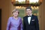 Angela Merkel: Geht die Kanzlerin allein in den Ruhestand? | GALA.de
