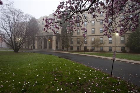 College of Saint Elizabeth: A Modern College Remains True to Century 