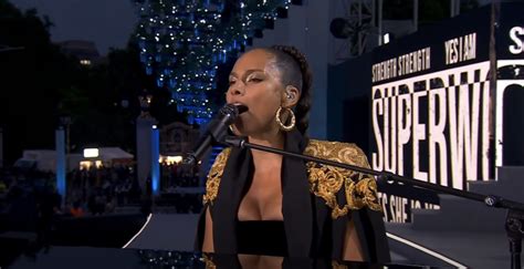 Alicia Keys Performs Epic Set At The Queens Platinum Jubilee At The
