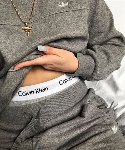 Pin Von Luci Auf Ropa Calvin Klein Kleidung Nike Klamotten Ck