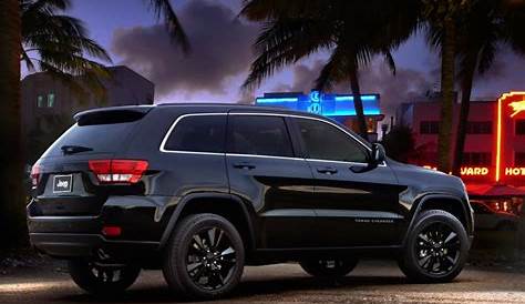 2012 Jeep Grand Cherokee All-Black Edition