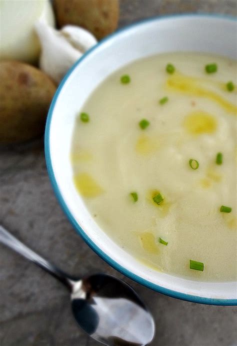 The Cooking Actress Roasted Garlic Potato Soup