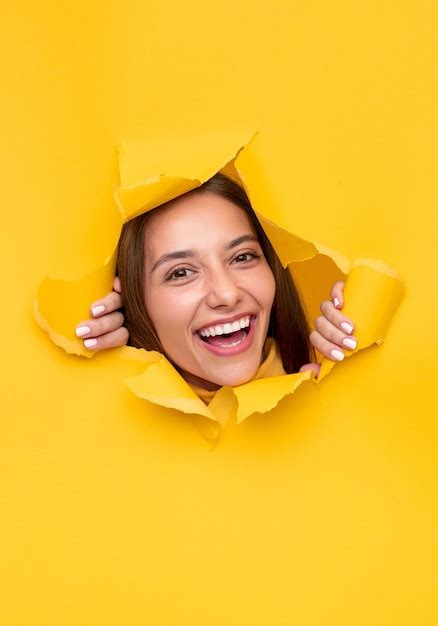 Premium Photo Happy Young Woman Looking At Camera And Laughing