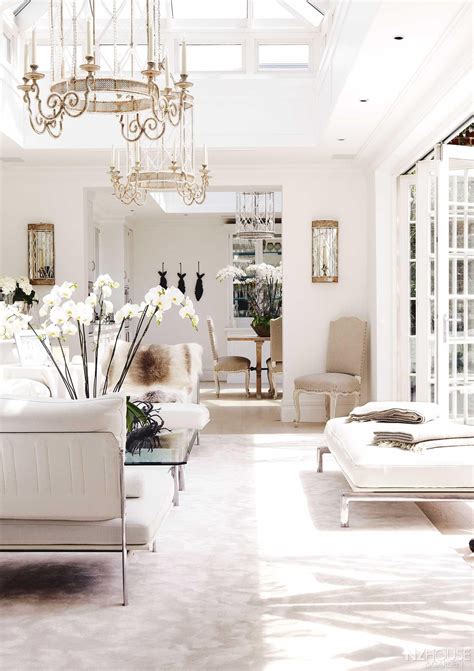 10 All White Room Ideas