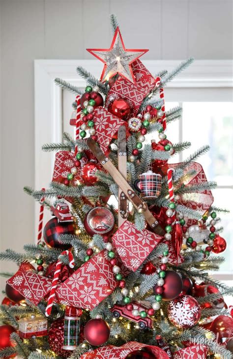 25 Best Christmas Tree Decorating Ideas To Try Out