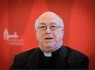 Paderborner Erzbischof Becker löst Priestergemeinschaft auf