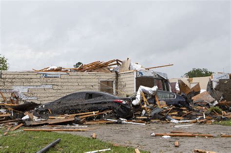 Easter Storms Sweep South Killing At Least 20 People