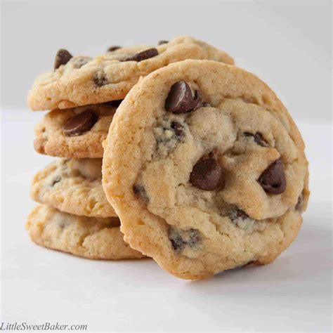I really like this chocolate chip cookie recipe! Best Chocolate Chip Cookies - Little Sweet Baker