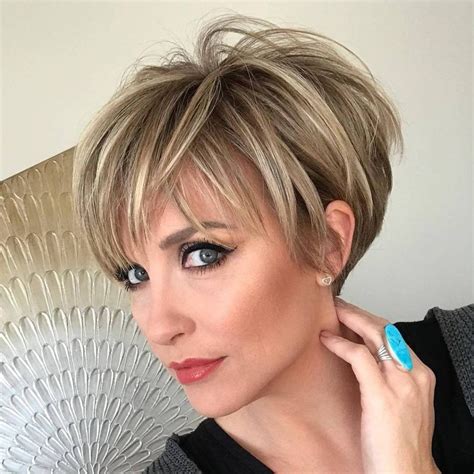 Short Haircuts For Girls 2023 Best 19 Trends In Womens Short