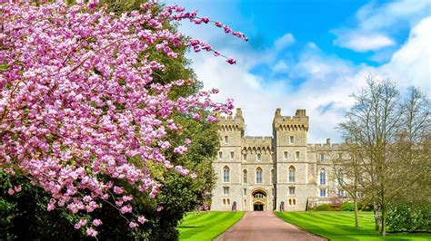 See Magnificent Photos Of Windsor Castle In The Spring Vogue