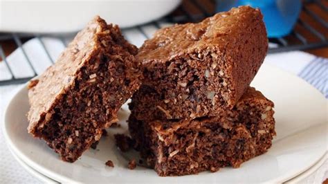 The recipe for german chocolate cake is on the bar of the bakers german chocolate bar. Loaded German Chocolate Cake Mix Brownies recipe from ...