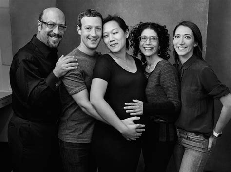 Mark Zuckerberg Nos Presenta A Su Familia Foto 1