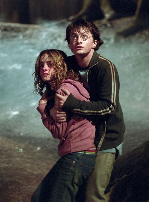 Harry Potter Fan Theory About Hermione And Ron Is Breaking Peoples