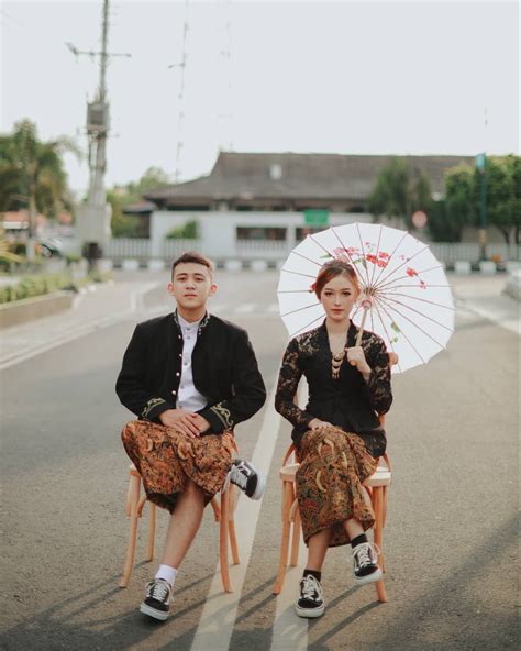We did not find results for: Sentuhan modern pada busana tradisional prewedding untuk ...