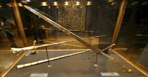 Ceremonial Sword Of Hre Emperor Maximilian I 1496 Paradoxplaza